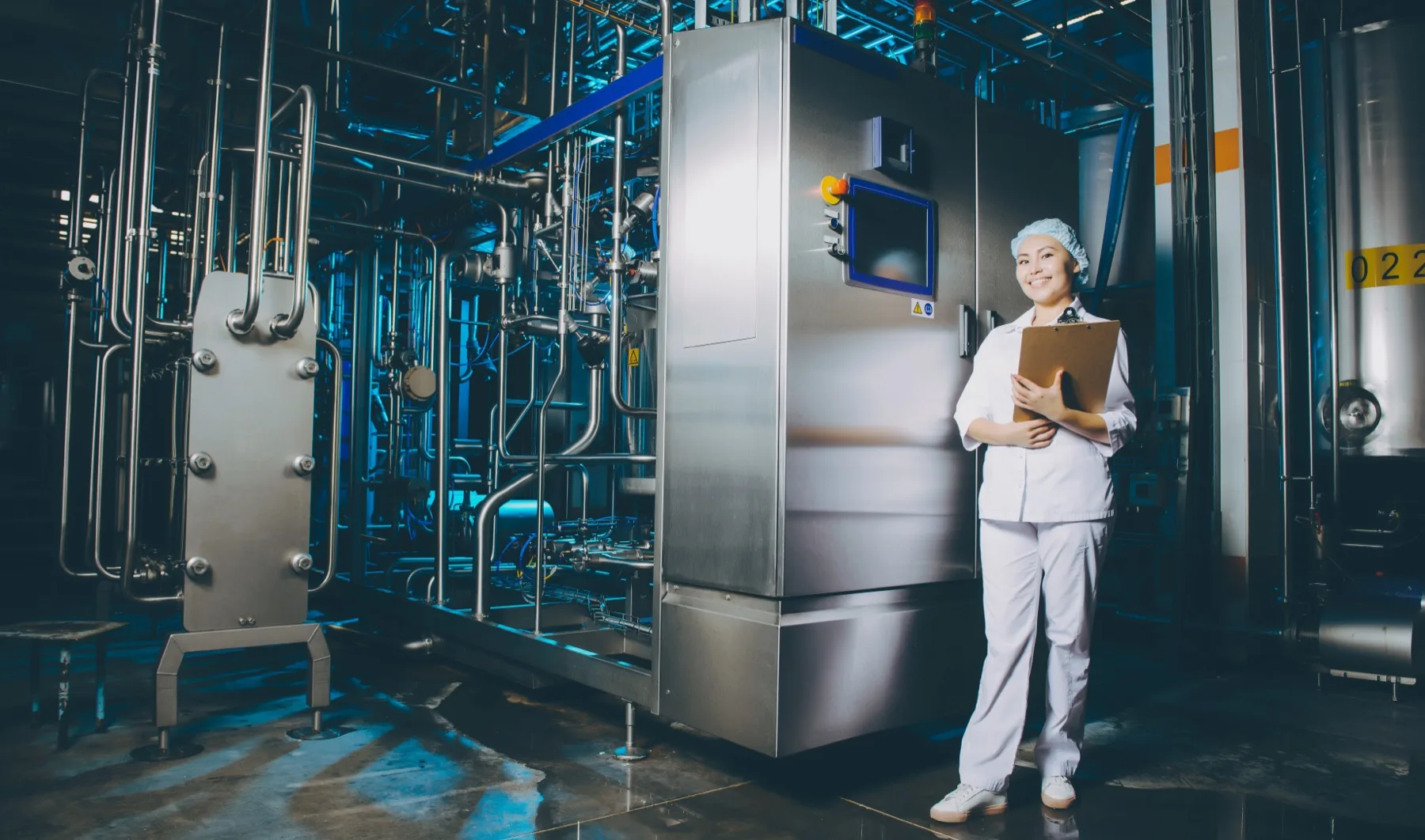 Industrial production environment that reflects practical engineering in operation